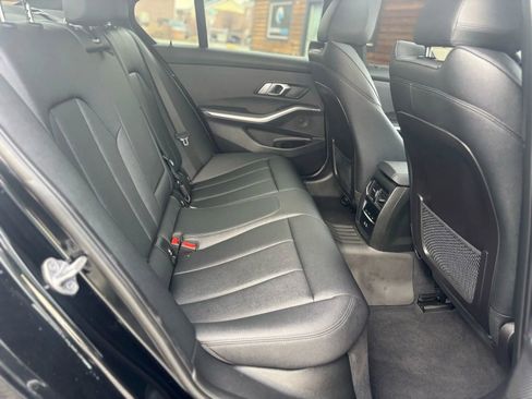 Used 2021 BMW 330i xDrive 330i xDrive Sedan 4D w/ Driving Assistance Package image 19