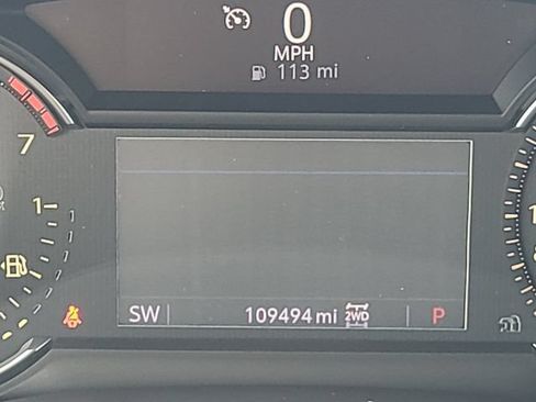 Used 2022 Cadillac XT5 Luxury w/ LPO, Floor Liner Package AWD/4WD image 16