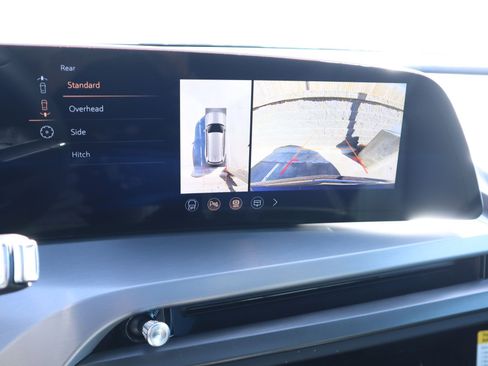 New 2026 Cadillac Vistiq Sport image 6