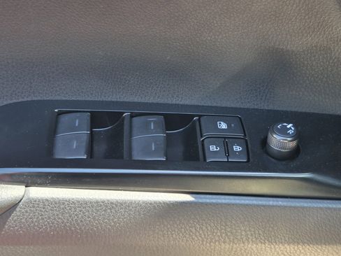 Certified 2025 Toyota Camry SE w/ Multimedia Upgrade Package FWD image 25