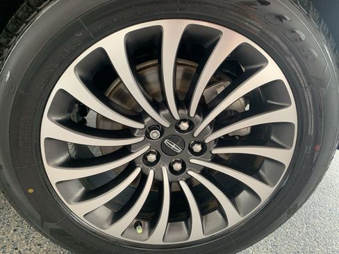 Used 2022 Lincoln Aviator Reserve w/ Elements Package Plus RWD image 33