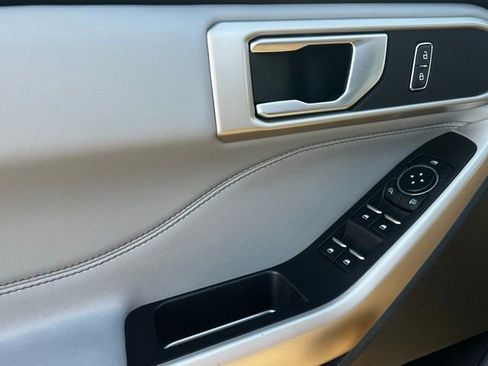 Used 2023 Ford Explorer XLT w/ Equipment Group 202A image 12