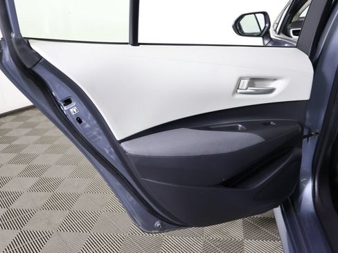 Used 2020 Toyota Corolla LE FWD image 21