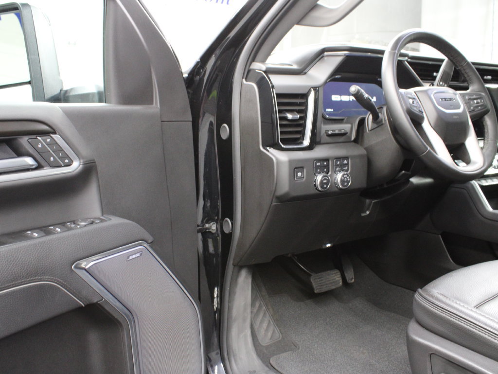 Used 2025 GMC Sierra 3500 Denali w/ Denali Reserve Package AWD/4WD image 63