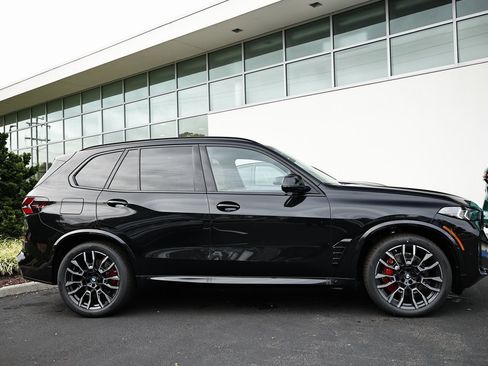 New 2026 BMW X5 xDrive40i w/ M Sport Package image 3