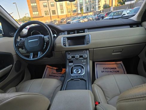 Used 2019 Land Rover Range Rover Evoque AWD/4WD image 16