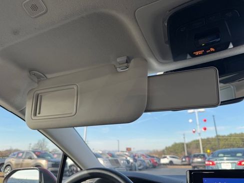 Used 2024 Toyota Corolla LE image 24