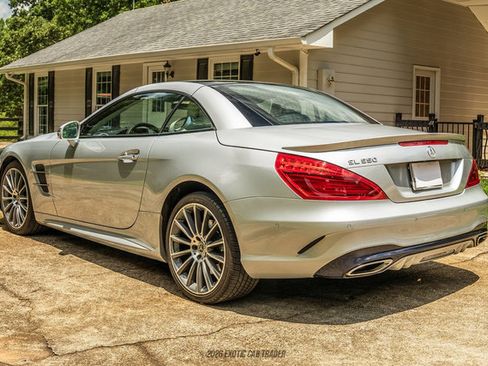 Used 2017 Mercedes-Benz SL 550 image 18
