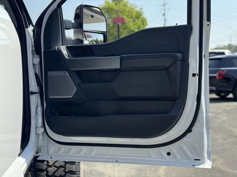 Used 2023 Ford F250 Lariat w/ Lariat Ultimate Package image 51