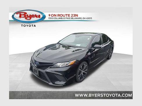 Used 2019 Toyota Camry SE w/ Sunroof Package FWD image 1