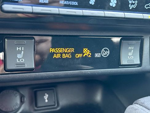 Used 2022 Toyota RAV4 XLE w/ Convenience Package AWD/4WD image 35