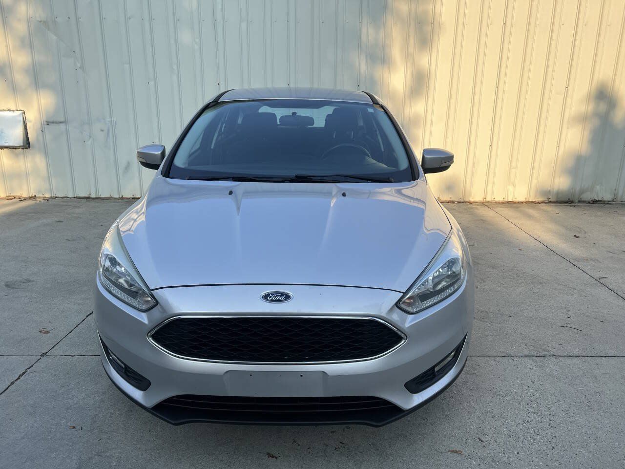 Used 2015 Ford Focus SE w/ SE Sport Package FWD image 9