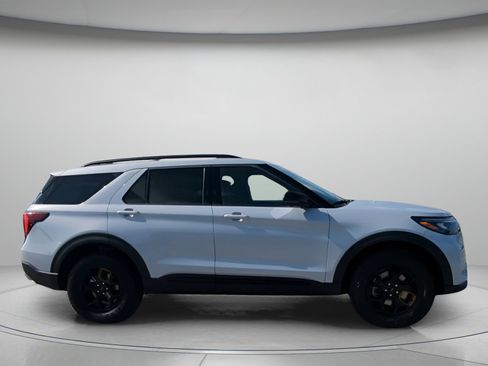 New 2026 Ford Explorer Tremor image 35