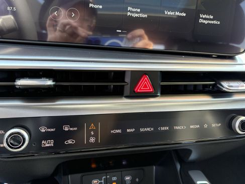 New 2026 Kia Sorento S w/ S Panoramic Sunroof Package image 28