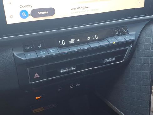 Certified 2025 Toyota Camry XLE image 18