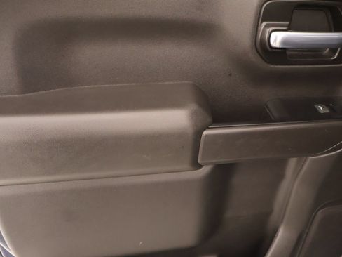 Used 2021 Chevrolet Silverado 1500 LT AWD/4WD image 16