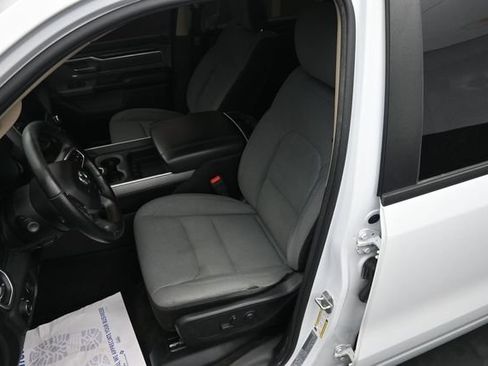 Used 2020 RAM 1500 Big Horn AWD/4WD image 11