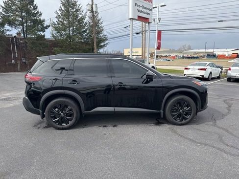 Certified 2023 Nissan Rogue SV w/ SV Premium Package image 8