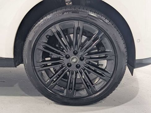 Used 2023 Land Rover Range Rover SE image 30
