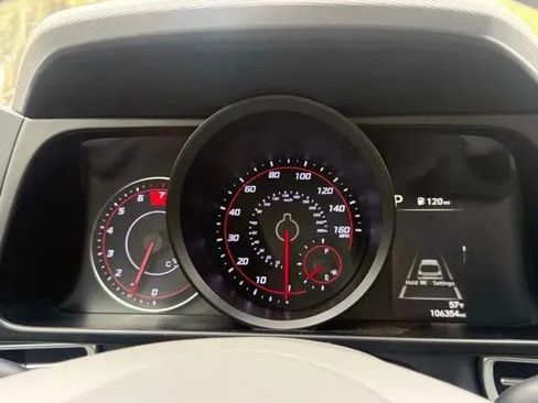 Used 2023 Hyundai Elantra SEL FWD image 19