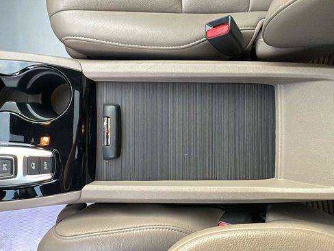 Used 2022 Honda Pilot Touring image 27