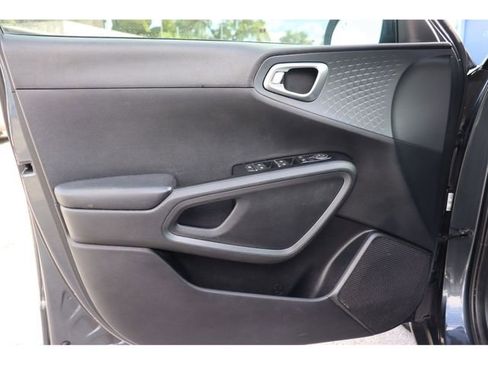 Used 2020 Kia Soul S image 20