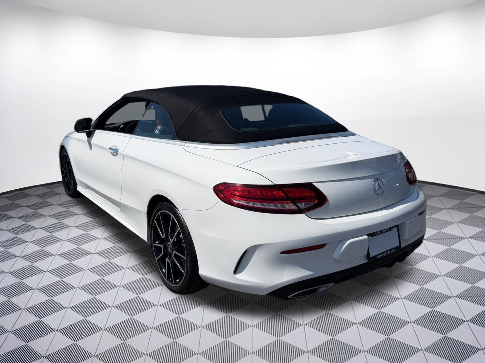 Used 2023 Mercedes-Benz C 300 Cabriolet image 2