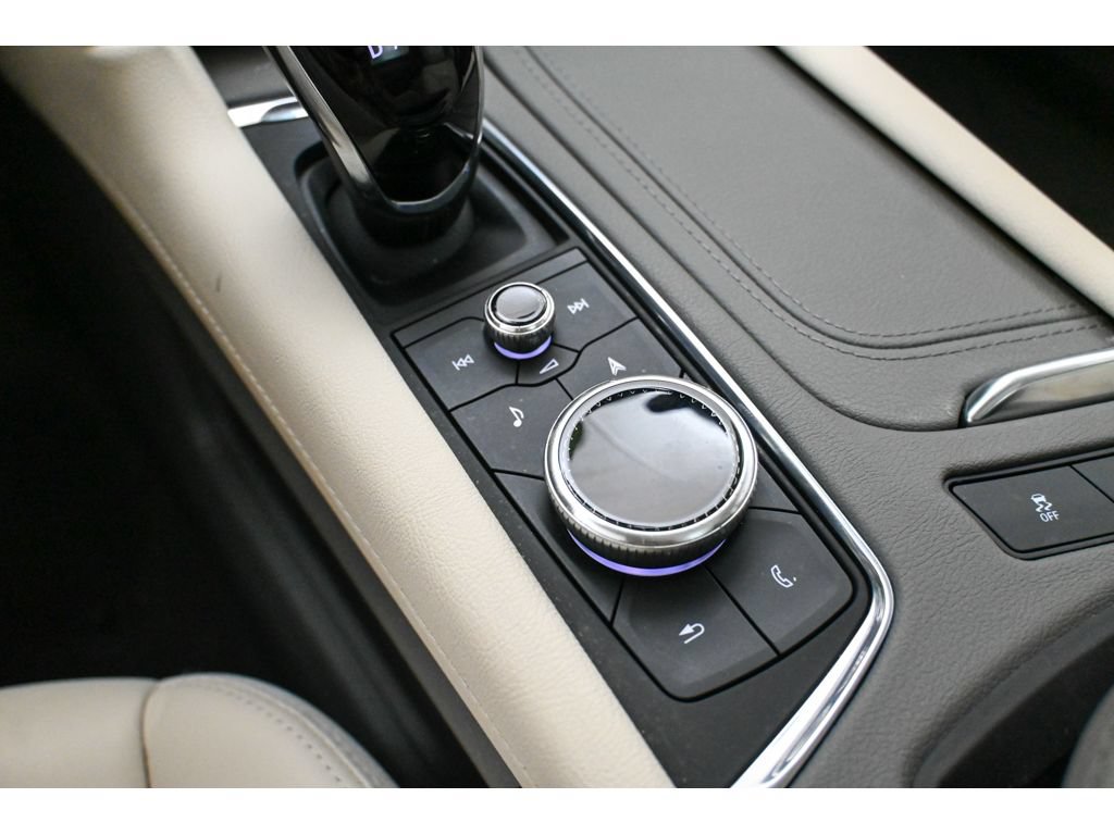 Used 2025 Cadillac XT5 Premium Luxury AWD/4WD image 43