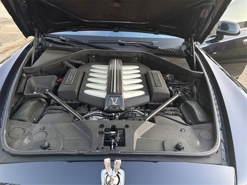 Used 2015 Rolls-Royce Ghost image 11