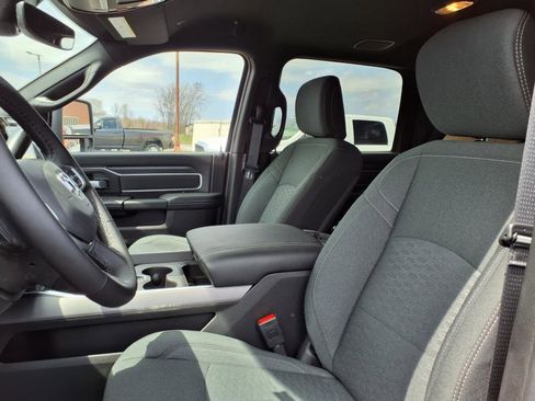 New 2025 RAM 2500 Big Horn image 12