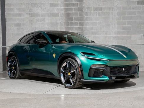 Used 2023 Ferrari Purosangue image 1