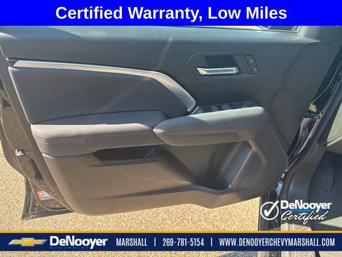 Used 2024 Chevrolet Colorado Z71 w/ Z71 Convenience Package 2 AWD/4WD image 11