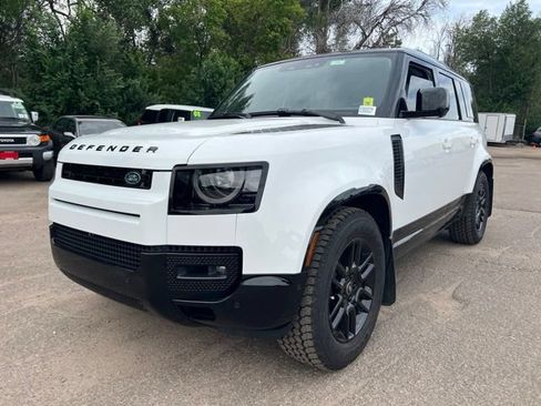 Used 2025 Land Rover Defender 110 X-Dynamic SE AWD/4WD image 1