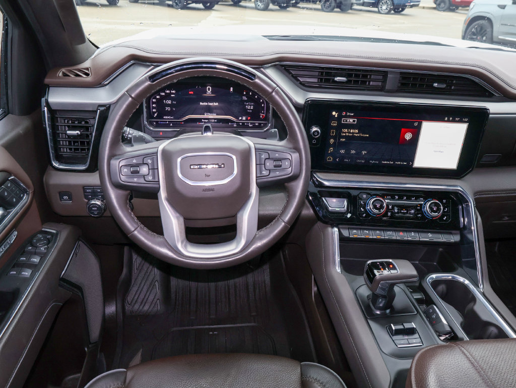 Used 2025 GMC Sierra 1500 Denali AWD/4WD image 14