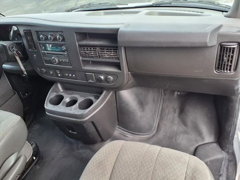 Used 2021 Chevrolet Express 3500 w/ Power Convenience Package image 10