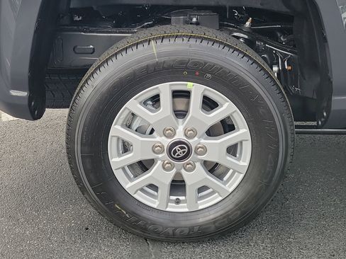 New 2026 Toyota Tacoma SR5 AWD/4WD image 6