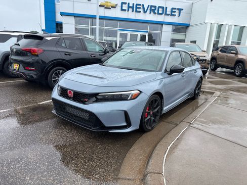 Used 2026 Honda Civic Type R image 3