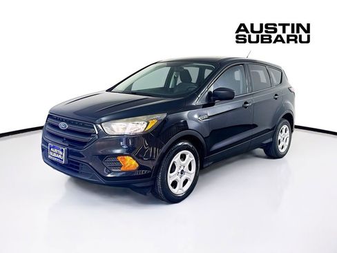 Used 2018 Ford Escape S image 3