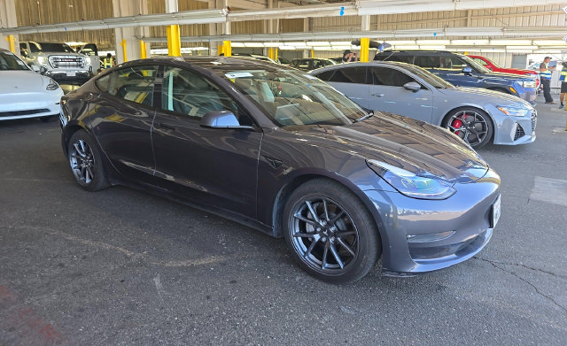Used 2022 Tesla Model 3 Long Range AWD/4WD image 1