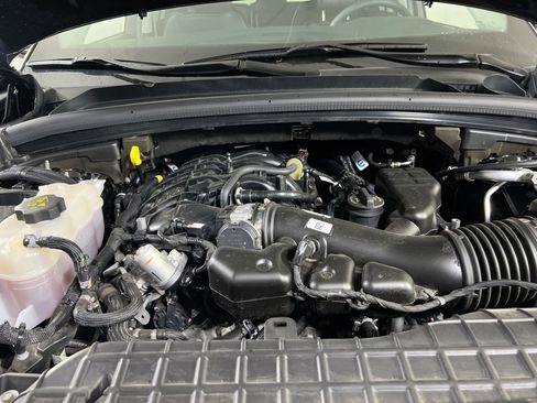 Used 2023 Jeep Grand Cherokee Limited AWD/4WD image 29