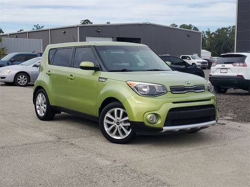 Used 2017 Kia Soul + image 36