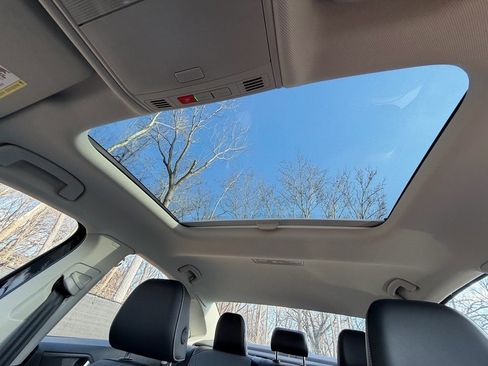 New 2025 Volkswagen Jetta SE image 33