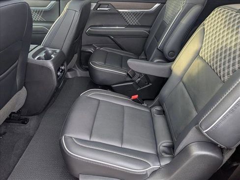 Used 2024 GMC Acadia Denali w/ Super Cruise Package image 19