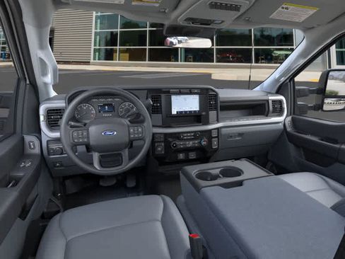 New 2023 Ford F250 XL w/ XL Off-Road Package AWD/4WD image 9