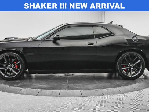 Used 2021 Dodge Challenger R/T w/ Plus Package image 4
