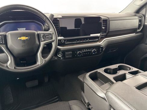 Used 2025 Chevrolet Silverado 2500 LT w/ Convenience Package AWD/4WD image 30