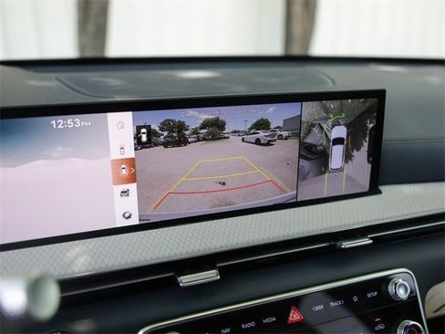 New 2025 Genesis GV80 3.5T Prestige image 16