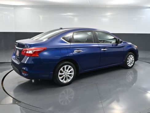 Used 2018 Nissan Sentra SV image 4