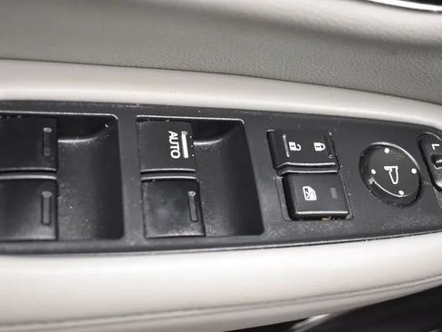 Used 2018 Honda HR-V EX-L image 22