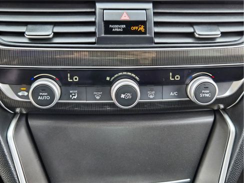 Used 2022 Honda Accord Sport image 17